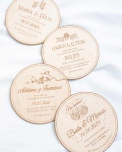 Conjunto de los 4 modelos disponibles de la invitación de boda sencilla Ocaso.