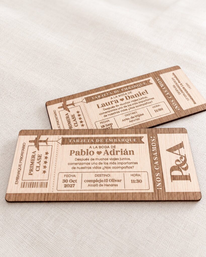 Invitación de boda Aventura en forma de billete de avión
