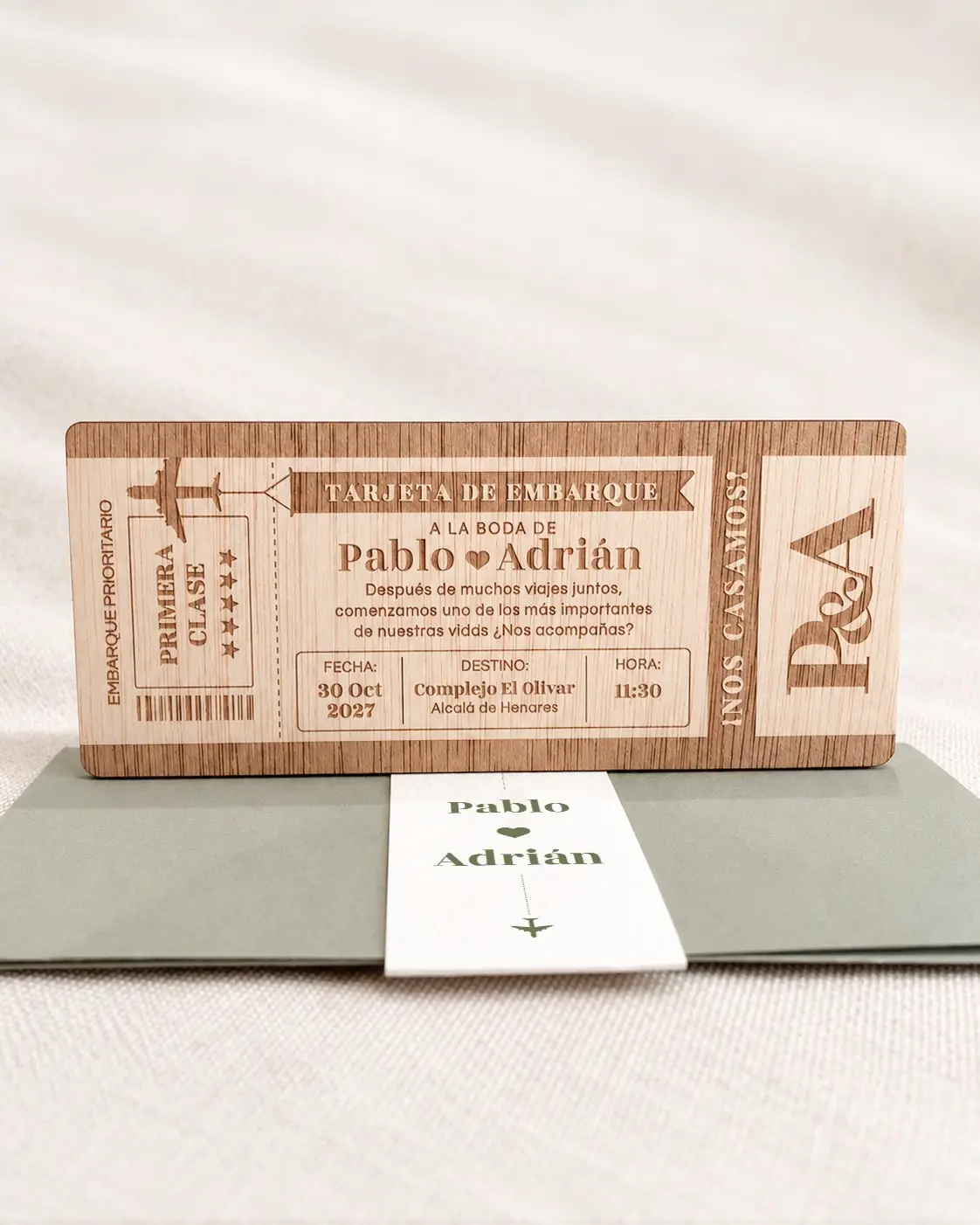 Invitación de boda Aventura de madera grabada
